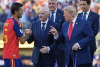 İnfantino qalmaqallı D&uuml;nya &Ccedil;empionatını tənqid edənlərə cavab verdi