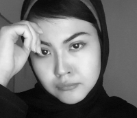 Duyğularının inqilabında boğulmaq istəyən Sən - güneyli Sara Nacinin şeirləri