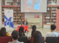 “Libraff”da yazıçı Varis ilə görüş keçirilib