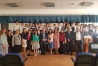 262 saylı məktəbdə Xalq şairi Vahid Əzizlə görüş keçirilib