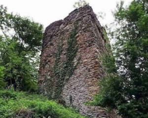 Bir qüllənin sirri