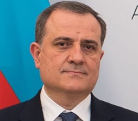 Xarici işlər nazirimizi yaxından tanıyaq