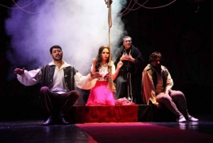 Akademik Musiqili Teatrı bu gün - Milli Teatr Günündə “Paris Notr-Dama ithaf” tamaşasını nümayiş etdirəcək