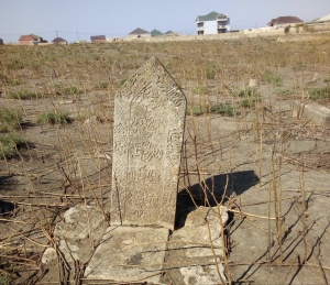 Qəbirlər susur, amma yaddaş danışır