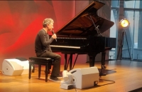 Parisdə “Louis Vitton” Fondunda azərbaycanlı pianoçunun solo konserti olub