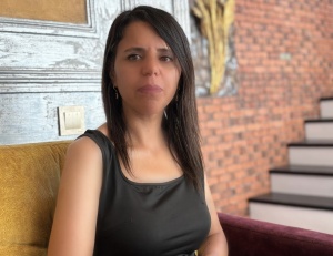 Səhnə boş qalanda cəmiyyət nə itirir?