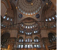 Həvarilər kilsəsi  &uuml;zərində qurulan Cami