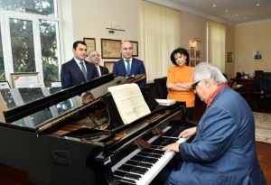 Mədəniyyət naziri Bakı Musiqi Akademiyasını ziyarət edib
