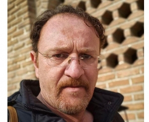 “Duymazsan qədrini, gecikər ömür...” - Güneyli şair Yalçın Türkayın şeirləri
