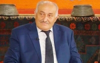 POETİK QİRAƏTdə Musa Ələkbərlinin “Bu otağa bir qapı da açaq biz…” şeiri
