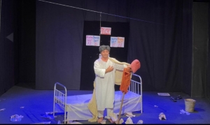 “Dəlinin qeydləri” monotamaşası beynəlxalq festivaldan uğurla qayıdıb