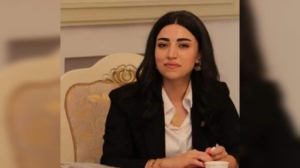 BİRİ İKİSİNDƏ - Aygün Bayramlı