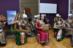 Qəhrəman əsgər və zabitlərimizə həsr olunmuş Novruz konserti  keçirilib