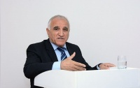 BİRİ İKİSİNDƏ Professor Nizami Tağısoyun essesi ilə