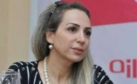 Yerində saymağı sevməyən, efirimizin Zümrüd daşı olan - Esmira...