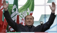 Günün fotosu:  Silvio Berluskoni prezident seçkilərinə qatılacaq
