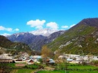 Qafqazın ətəyində bir inci