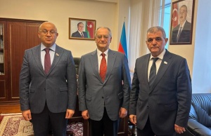 Komitə sədri Şura sədri ilə g&ouml;r&uuml;ş&uuml;b