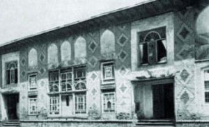 Mənəvi dəyərlərimiz – İrəvan Dövlət Azərbaycan Dram Teatrı