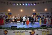 Qazaxıstanın folklor və rəqs ansambllarının Şəki festivalında çıxışı maraqla qarşılanıb