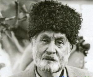 Qızı onu digər uşaqlara qısqanırdı...