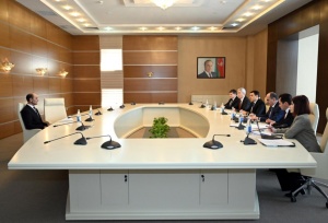 Mədəniyyət naziri Adil Kərimli Qəbələdə vətəndaşların müraciətlərini dinləyib