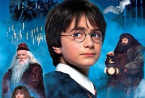 “Harri Potter və fəlsəfə daşı” romanının nadir ilk sərt üzlü nəşri rekord qiymətə satılıb