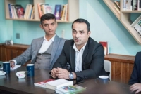 POETİK QİRAƏTdə Emin Pirinin “Üzü çopur səhralar”ı