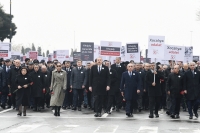 Xocalı soyqırımının 30-cu ildönümü ilə əlaqədar Bakıda ümumxalq yürüşü keçirilib