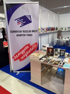 YADDAQALAN, MARAQLI, BOL TƏƏSSÜRATLI - Ədəbiyyat Fondu 9-cu Bakı Beynəlxalq Kitab Sərgisində