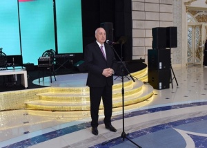 Sumqayıtda D&uuml;nya Azərbaycanlılarının Həmrəylik G&uuml;n&uuml; və Yeni il m&uuml;nasibətilə bayram tədbiri ke&ccedil;irilib