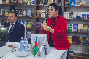 Atatürkün portretini çəkmiş İbrahim Safiyə həsr olunan kitab təqdim olunub