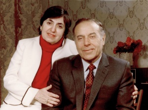 MÜTALİƏ MƏDƏNİYYƏTİ ÜÇÜN SEÇMƏLƏR – Elmira Axundova, “Sevmək haqqı”