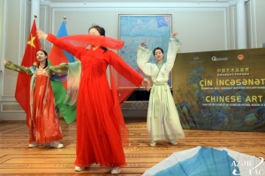 Bakıda Çin incəsənəti ilə bağlı sərgi layihəsinin açılışı olub