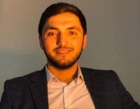 BİRİ İKİSİNDƏ – Səddam Laçının şeirləri