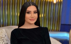 Yeni dalğa müğənniləri içində o seçilir