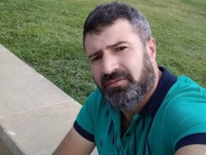 Biri ikisində Vasif Zöhraboğlunun şeirləri ilə