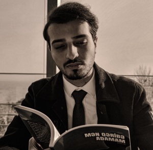 K&ouml;hnə xatirələr arasında...