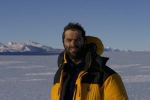 Everest zirvəsini fəth edən ilk azərbaycanlı