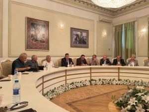Azərbaycan Yazıçılar Birliyində “Ədəbiyyatın kinoya transferi” mövzusunda dinləmə keçirilib