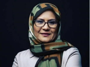 “Ədəbiyyat bir ehtirasdır” - Türkiyəli yazar Serpil Tuncerlə müsahibə