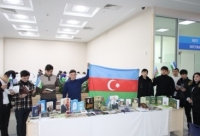 Azərbaycana dair zəngin kitab kolleksiyası Özbəkistandakı 14 mərkəzi kitabxanaya hədiyyə edilib