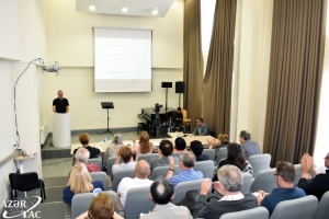 “Muğam aləmi” 6-cı Beynəlxalq Musiqi Festivalı çərçivəsində keçirilən elmi simpozium davam edir