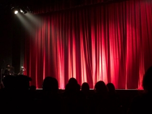 İki əyalət teatrının iki tamaşası