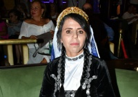 Səhnəmizdə dirçələn dəyərlər: Teatr hara gedir?