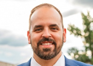 UĞUR QAZANDIRAN KİTABLAR &ndash; Marşal Qoldsmit &laquo;Başından uca tullan&raquo;