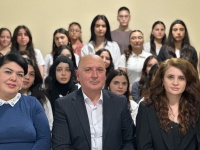 SÖZÜN GÜCÜ: Varislə Unudulmaz Kitab Günü