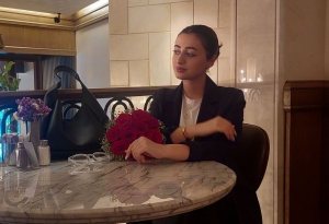 DEBÜT-də Leyla Ümidin “Acının şirin təbəssümü” hekayəsi