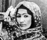 D&uuml;manı mat edən, zamanın f&ouml;vq&uuml;ndə dayanan qadın