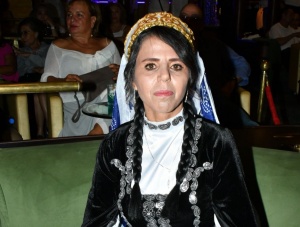 Sənət və həqiqət - eyni mənzilin iki qapısı